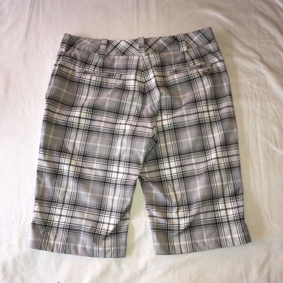 Shorts - Picture 3 of 3